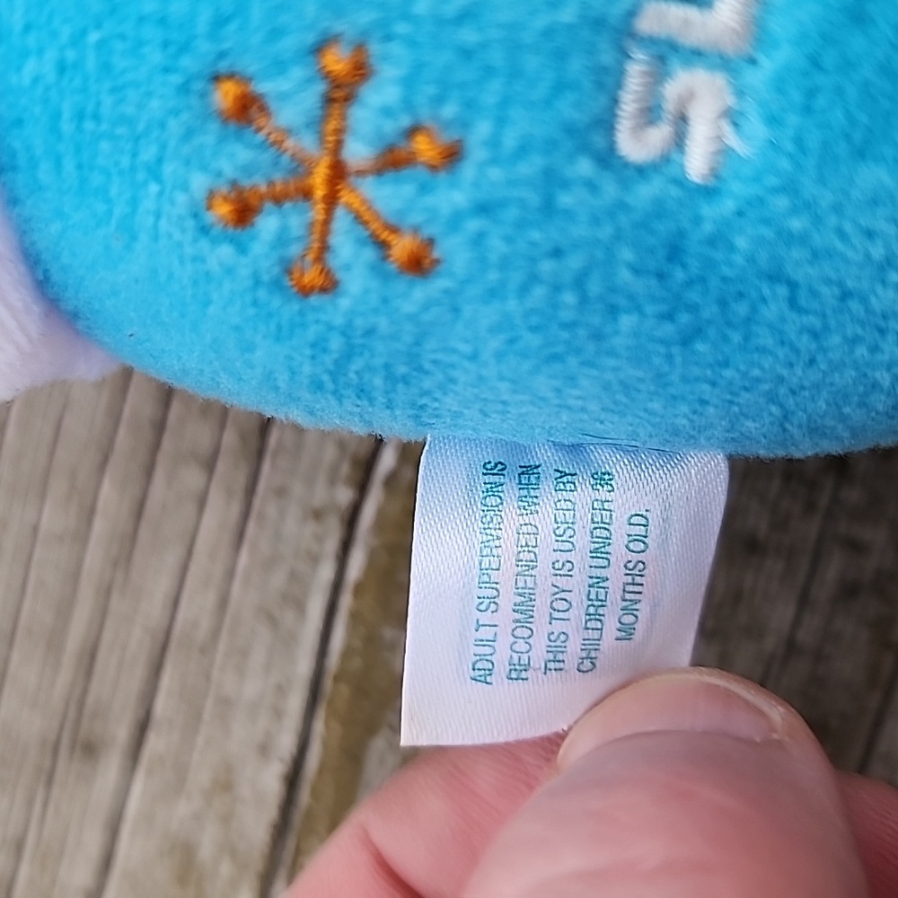 7-Eleven Slurpee Key Chain - Picture 6 of 9